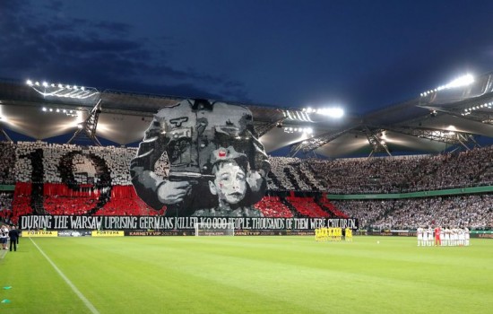 УЕФА подгони Легия заради банер за Варшавското въстание 